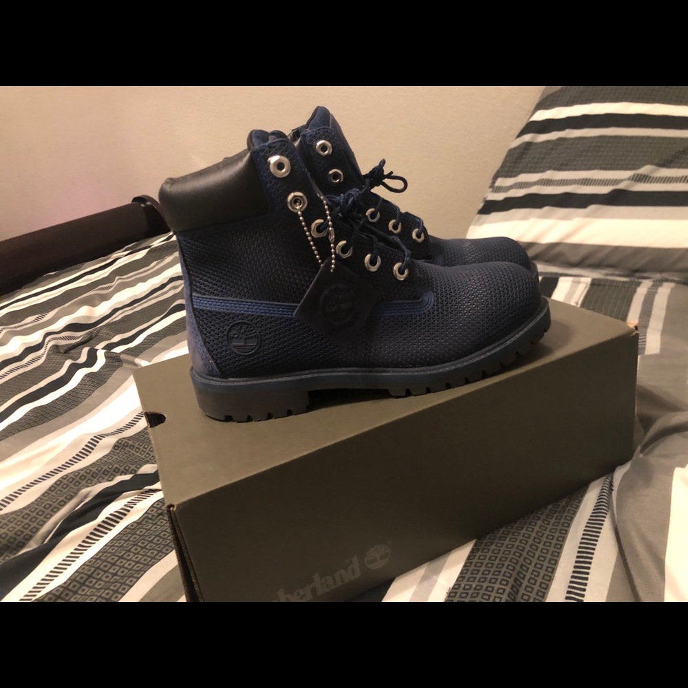 Timberlands - Picture 2 of 5